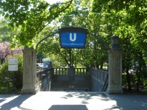 Der Schlagzeugunterricht Berlin der Musikschule Hohenzollernplatz findet am U-Bahnhof Hohenzollernplatz (U3) statt.